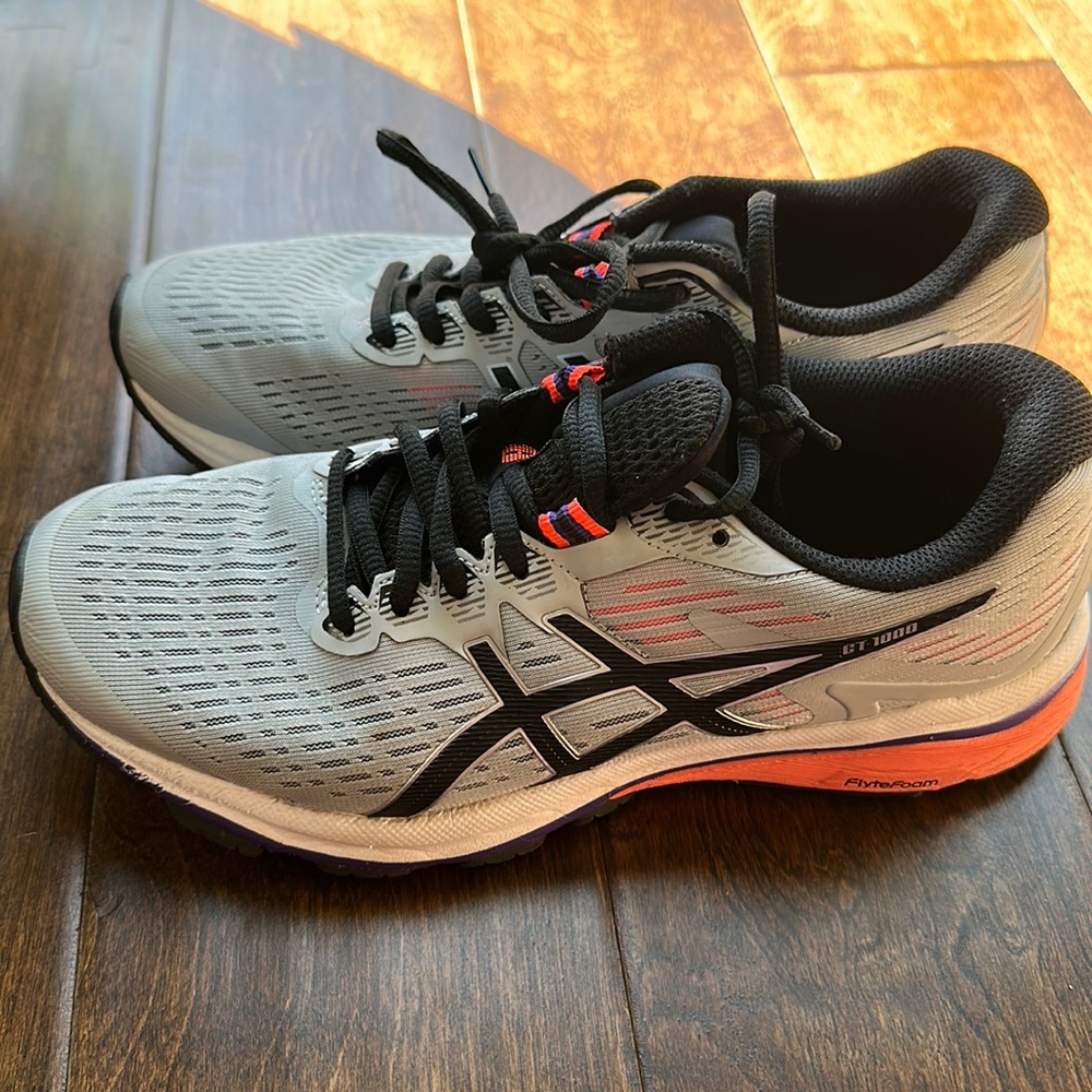 Asics GT 1000 Sneakers